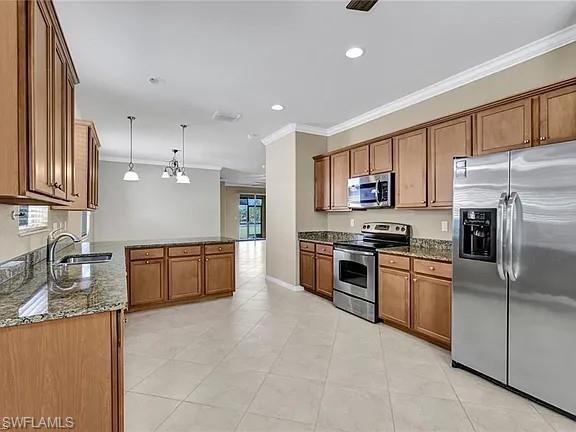 13092 Silver Thorn Loop Property Photo 3