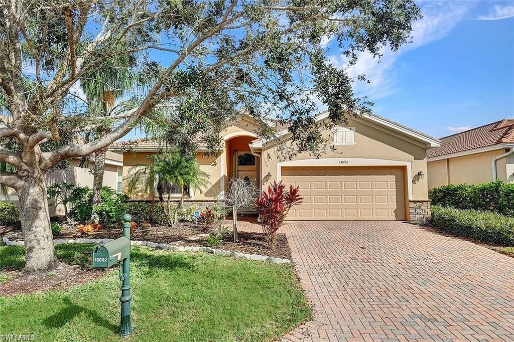13092 Silver Thorn Loop Property Photo 22