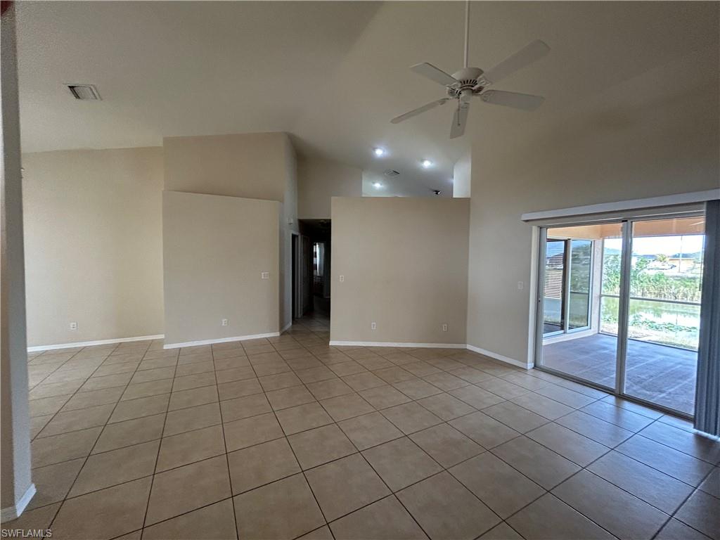 1405 Ne 5th Pl Property Photo 8
