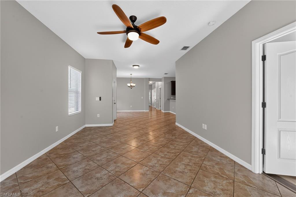 1717 Trailwater St Property Photo 13