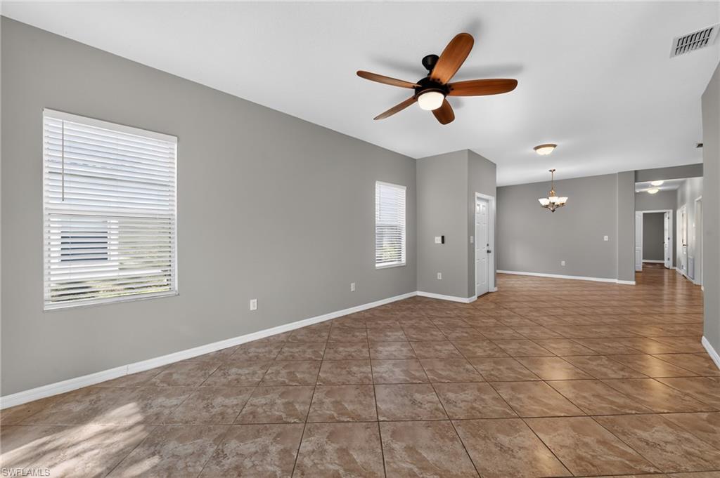 1717 Trailwater St Property Photo 14