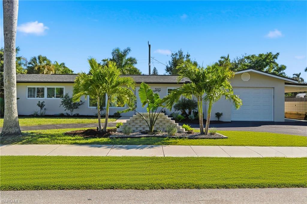 1560 Ricardo Ave Property Photo 2