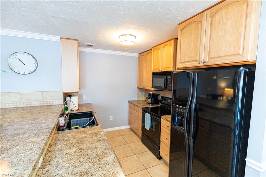3225 E Riverside Dr 48d Property Photo 13