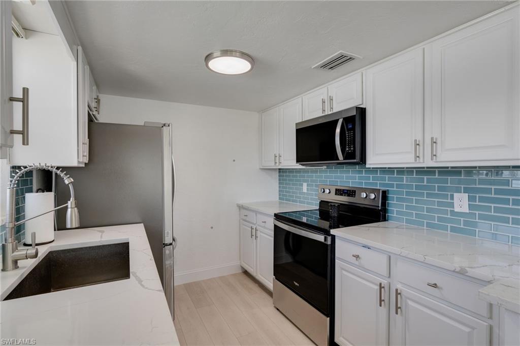 6500 Estero Blvd H302 Property Photo 10