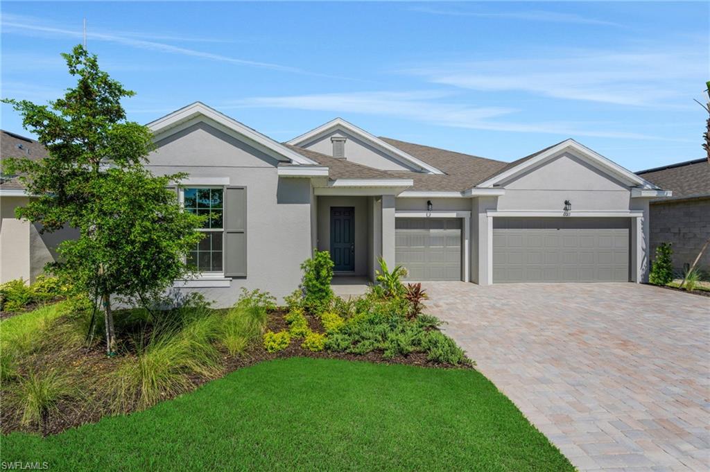 17013 Great Heron Ln Property Photo 2