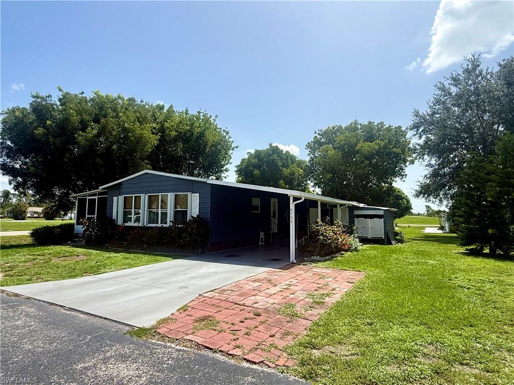 9735 Lake Fairways Blvd Property Photo 3