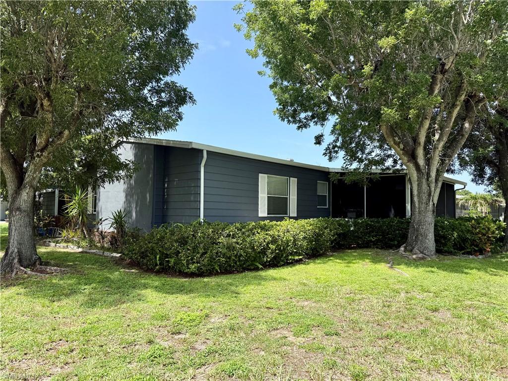 9735 Lake Fairways Blvd Property Photo 5