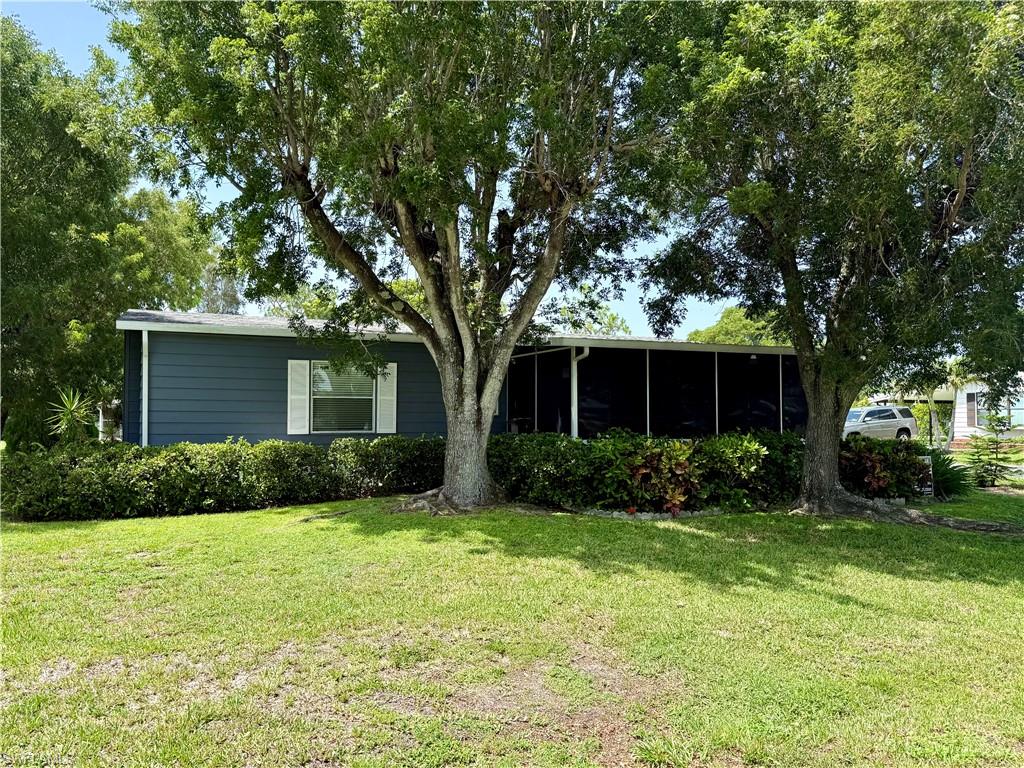 9735 Lake Fairways Blvd Property Photo 6