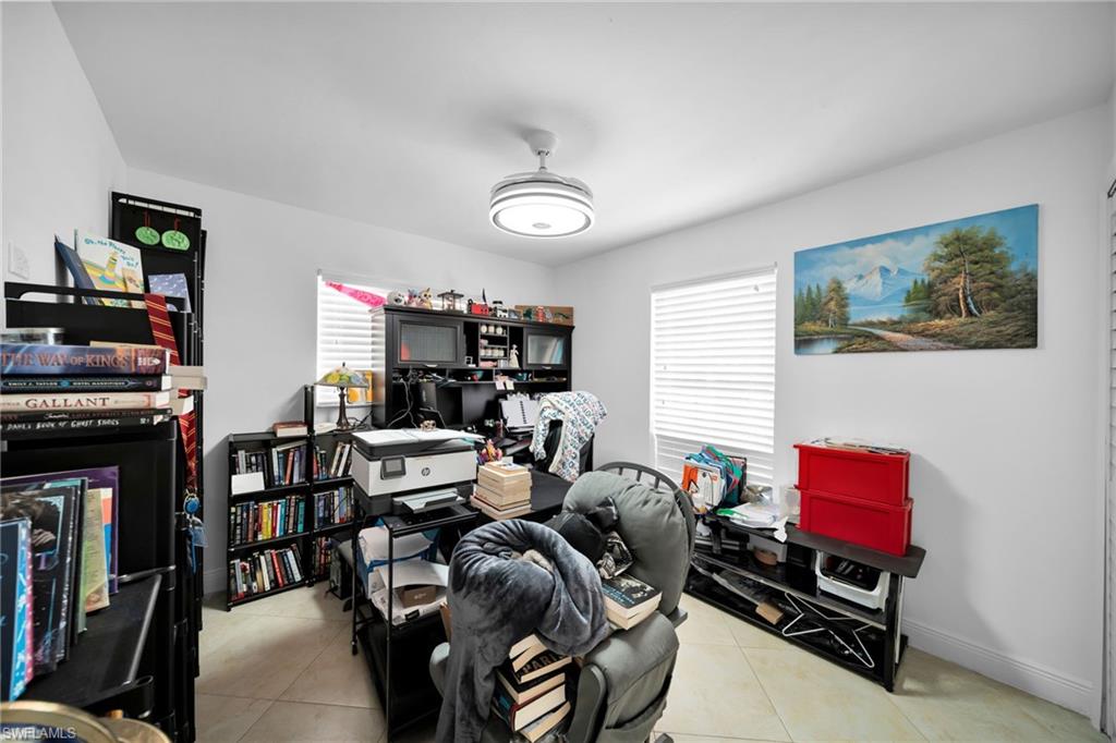 1220 Sw 54th Ln Property Photo 8