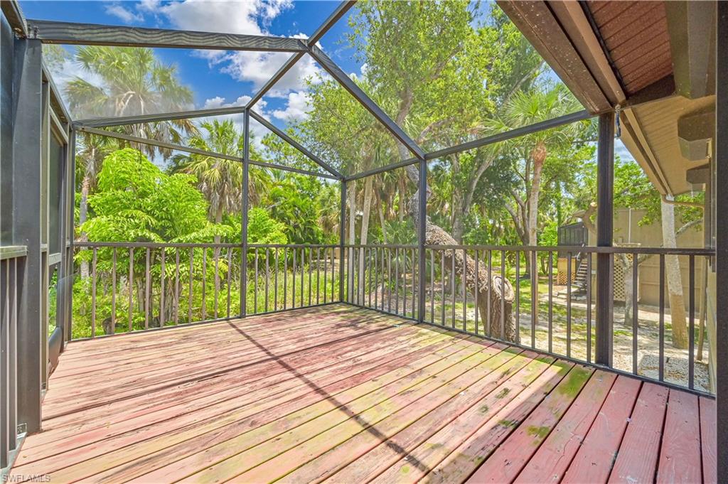 17623 Marco Island Ln Property Photo 4