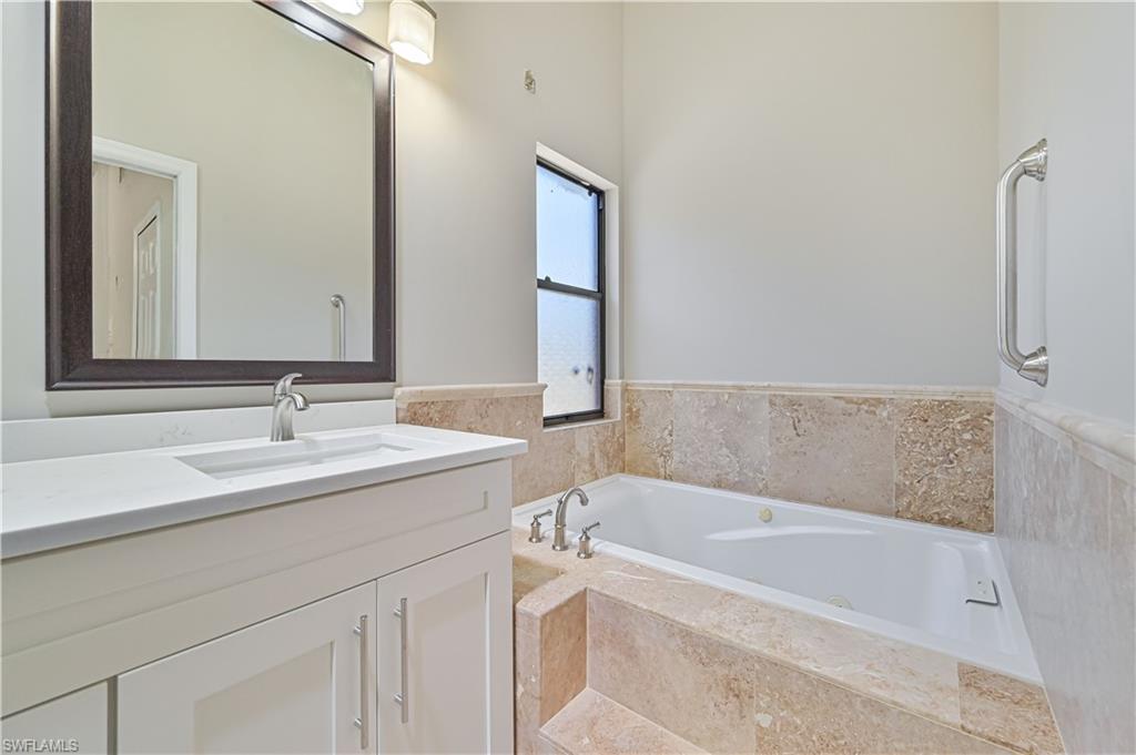 17623 Marco Island Ln Property Photo 20