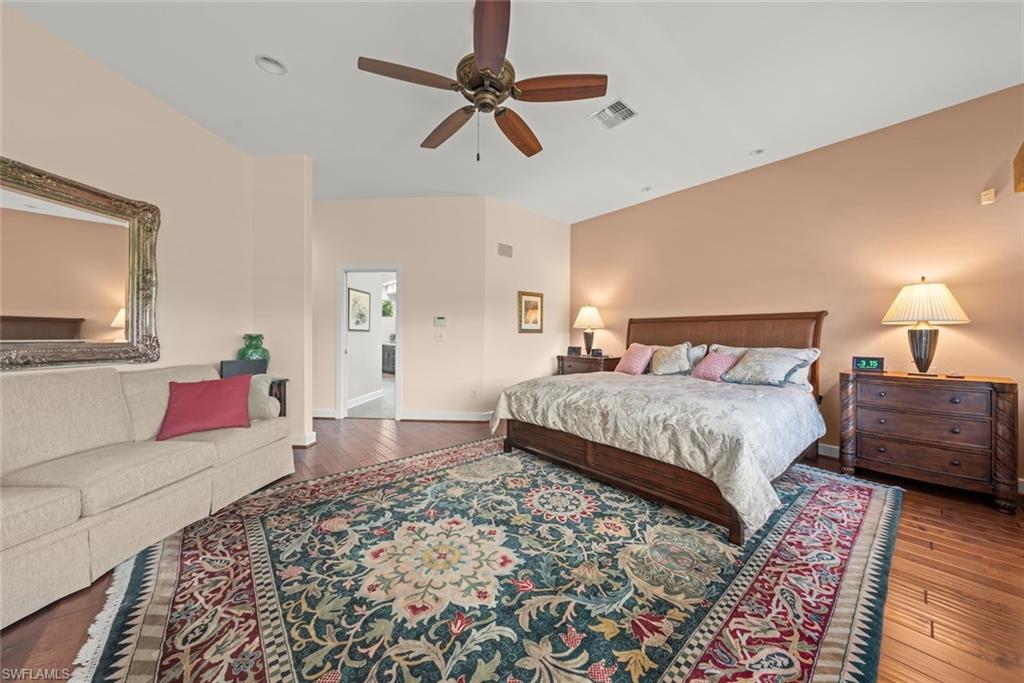 8301 Glenfinnan Cir Property Photo 7