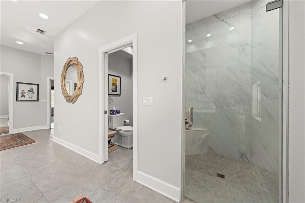 8301 Glenfinnan Cir Property Photo 12