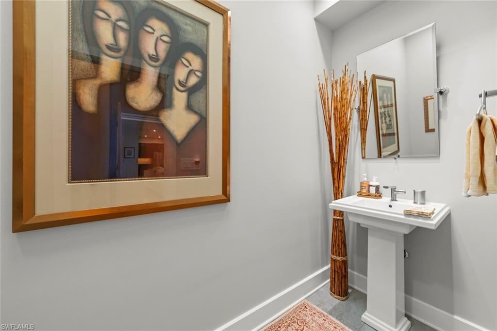 8301 Glenfinnan Cir Property Photo 14