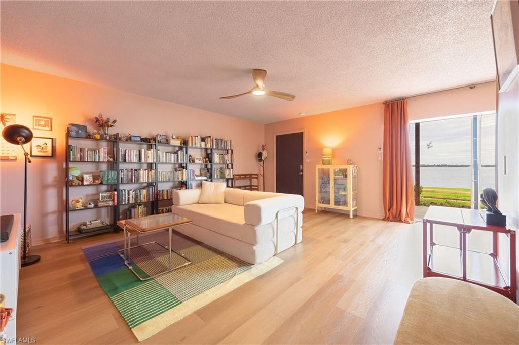 3225 E Riverside Dr 31c Property Photo 5