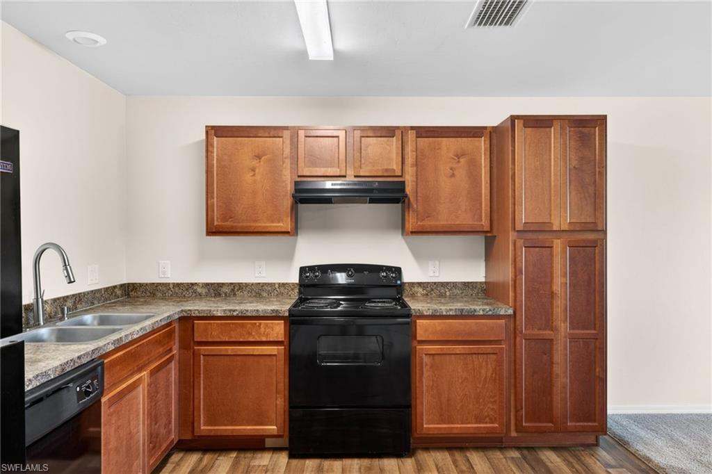 18303 Gibraltar Ln Property Photo 8