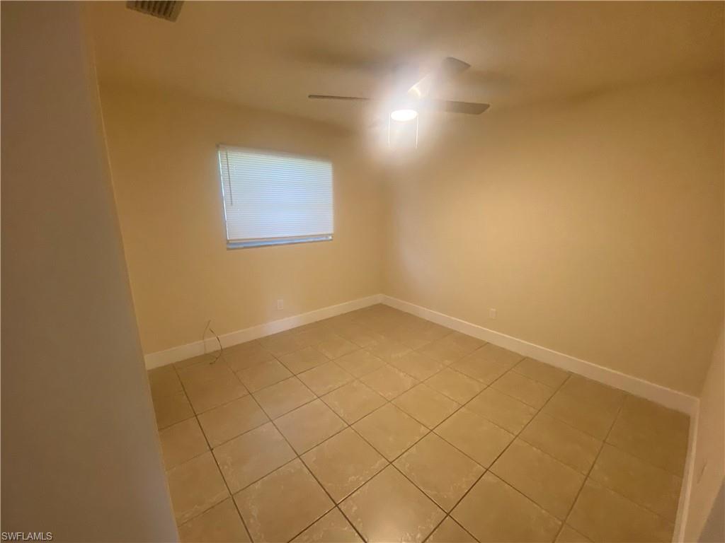 2217-2219 Violet Dr 2219 Property Photo 8