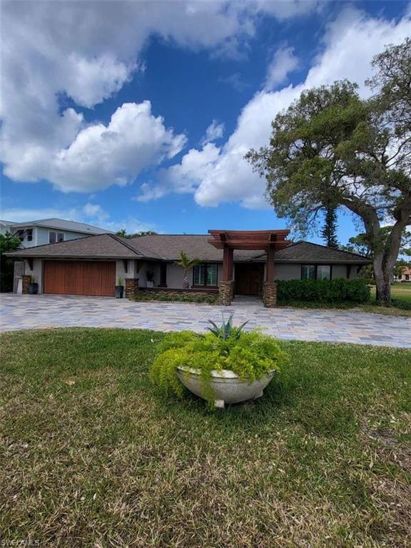 2257 Regal Way Property Photo 1