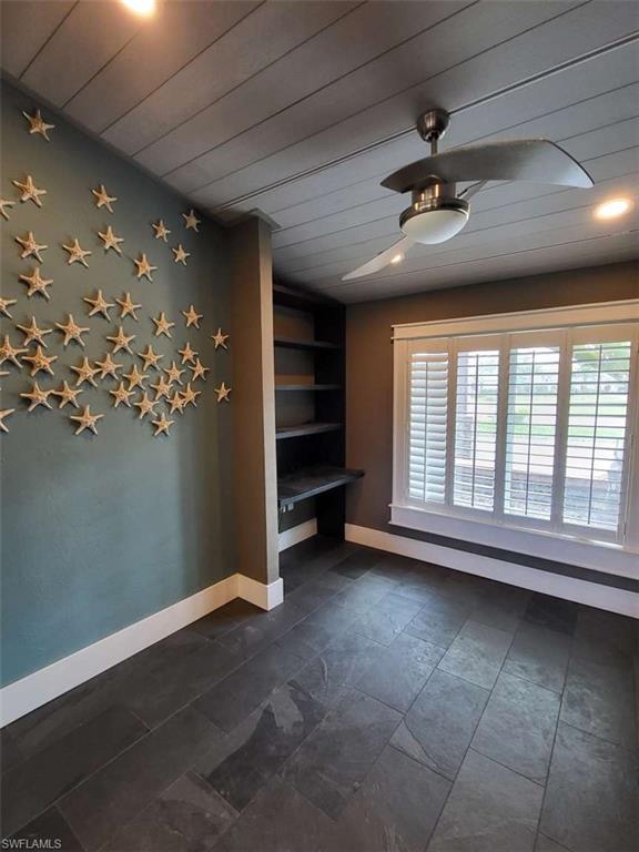 2257 Regal Way Property Photo 13