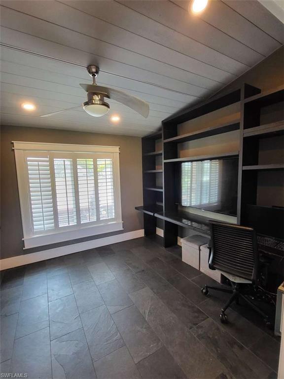 2257 Regal Way Property Photo 14