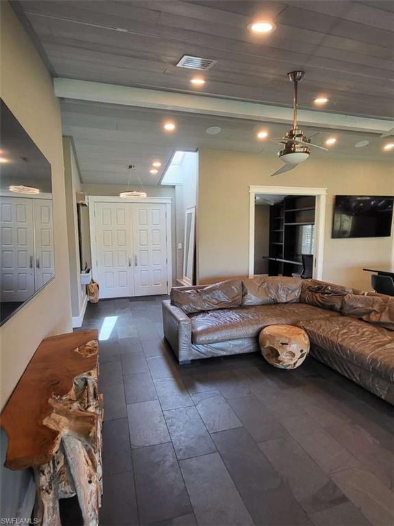 2257 Regal Way Property Photo 17
