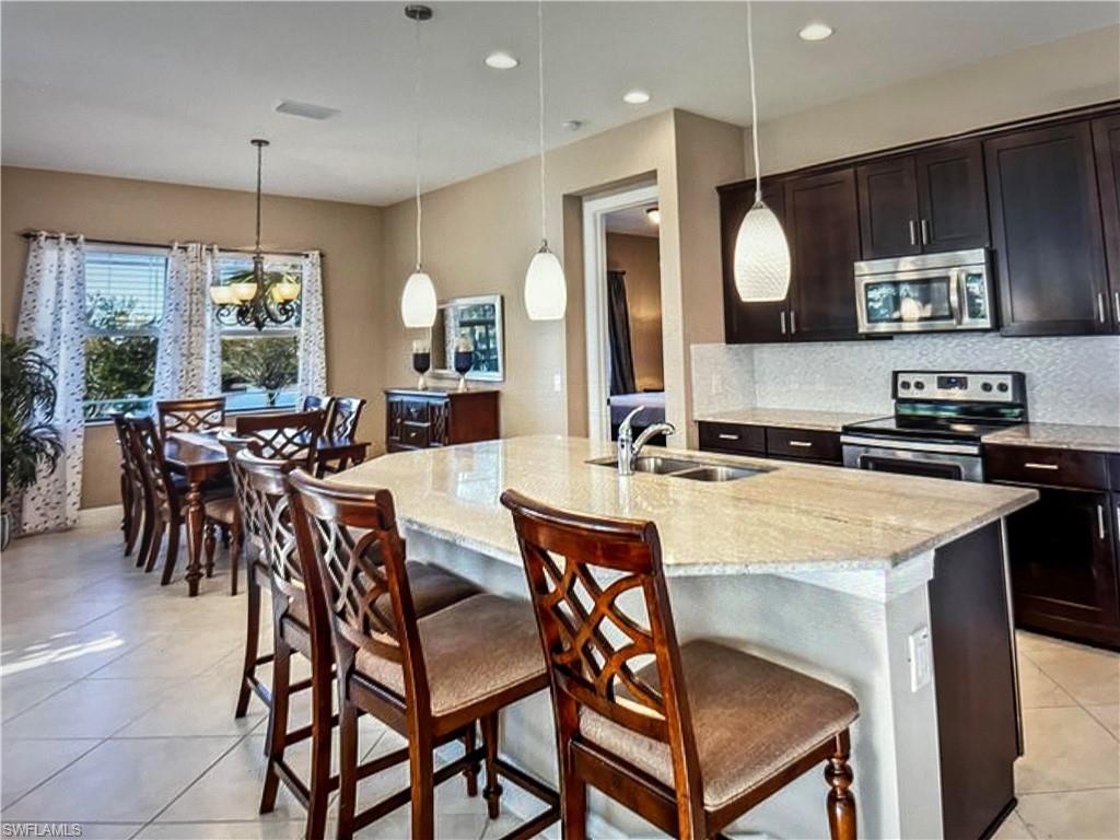 12690 Fairington Way Property Photo 10