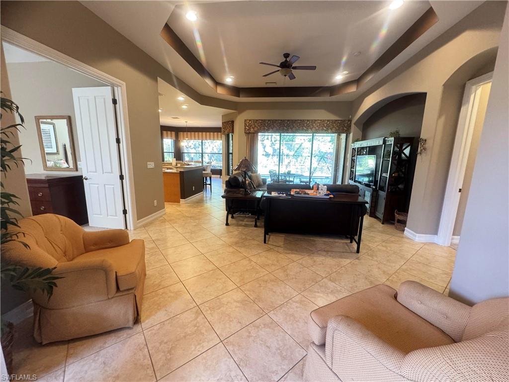 11848 Rosalinda Ct Property Photo 8