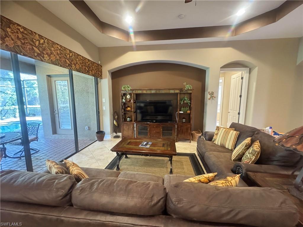 11848 Rosalinda Ct Property Photo 12
