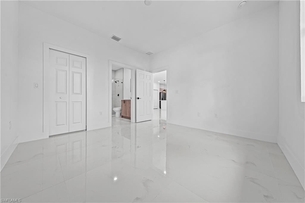 3203 66th St W Property Photo 12