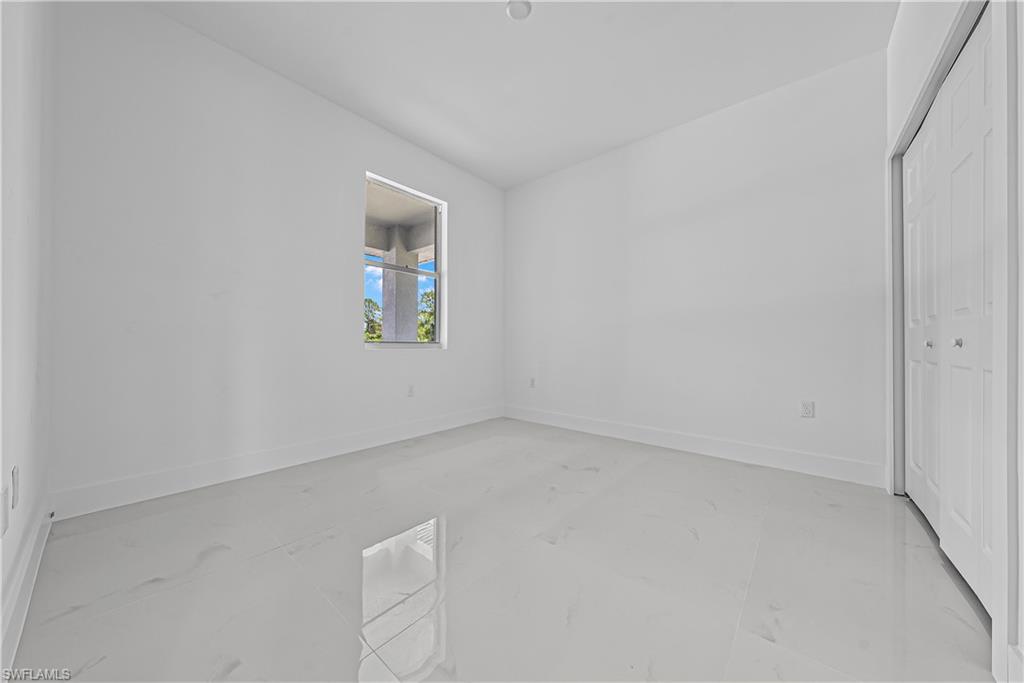 3203 66th St W Property Photo 14