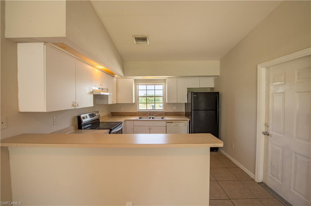 5047/5049 Centennial Blvd Property Photo 6