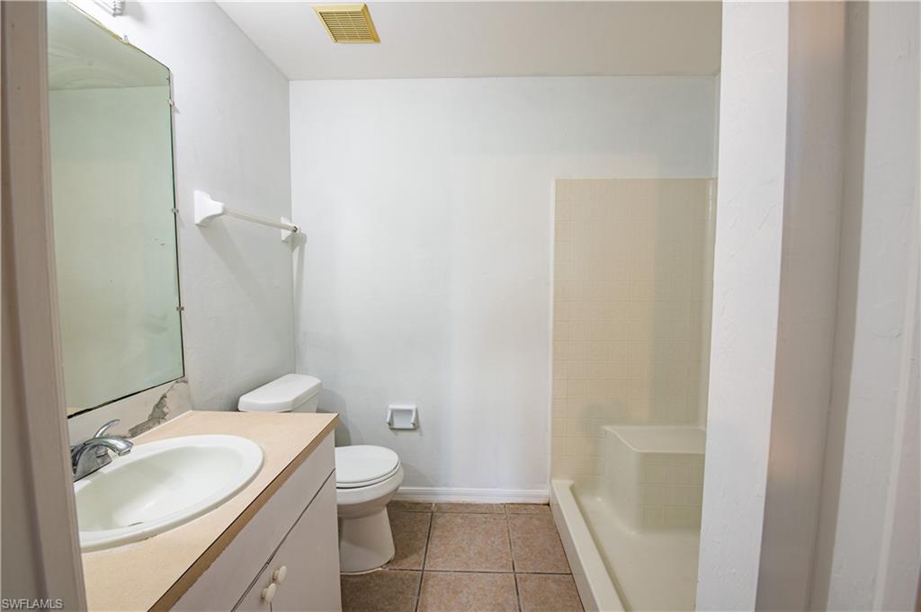 5047/5049 Centennial Blvd Property Photo 8