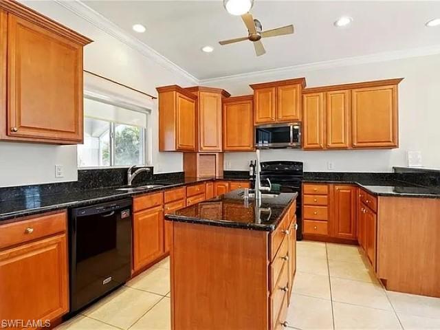 1931 Sw 17th Pl Property Photo 3