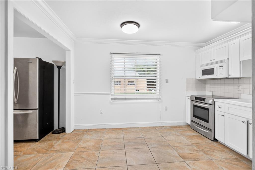 2238 Towles St Property Photo 10