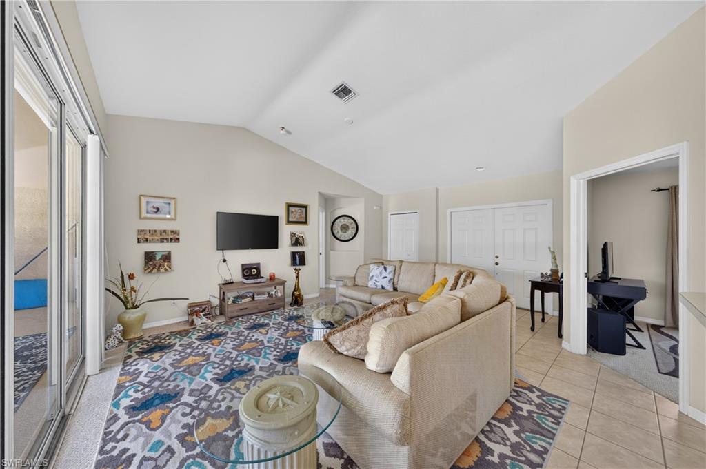 2613 Sw 27th St Property Photo 5