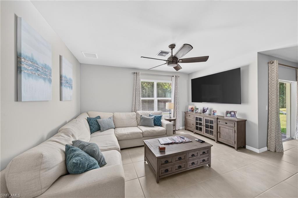 18508 Marlin Kite Ln Property Photo 3