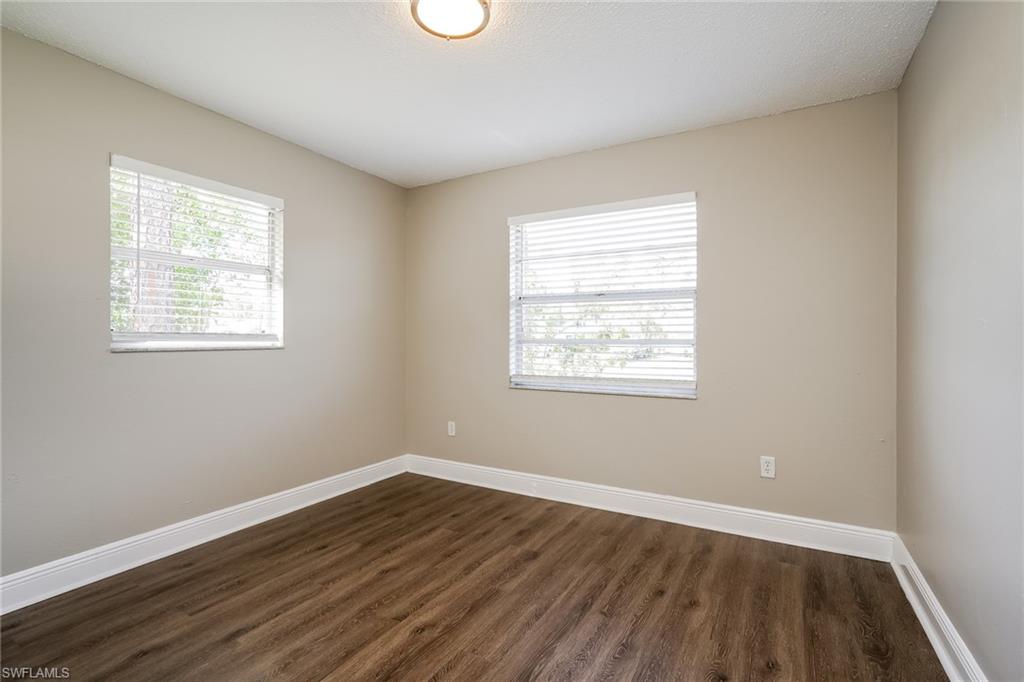 19035 Miami Blvd Property Photo 11