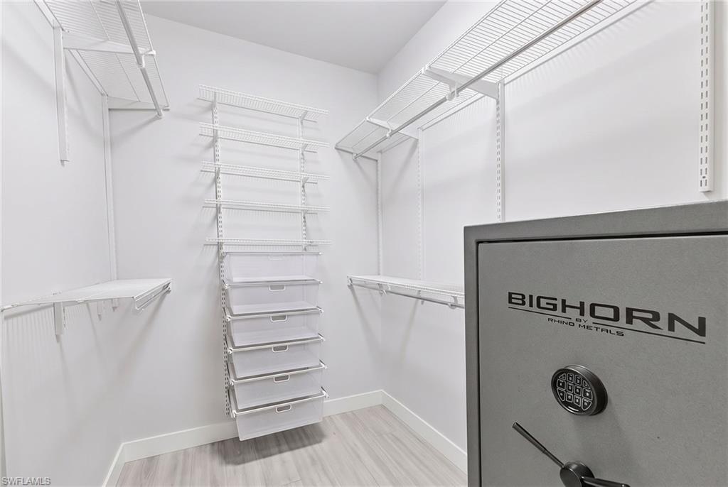 9214 Bexley Dr Property Photo 23