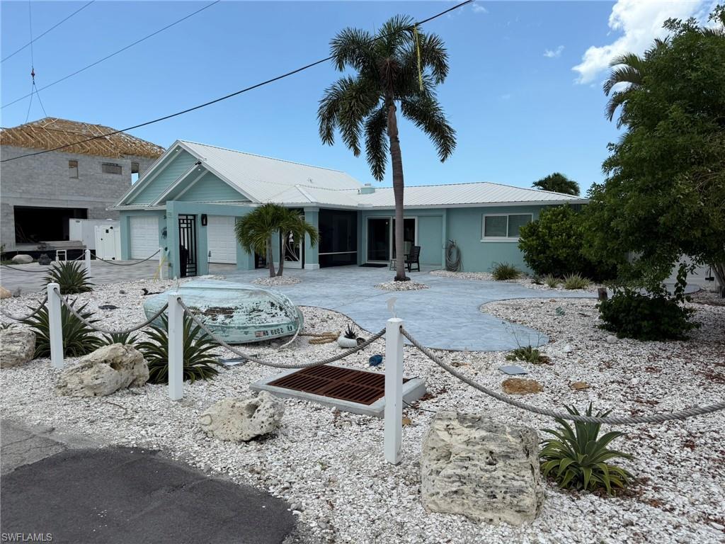 243 Estrellita Dr Property Photo 2
