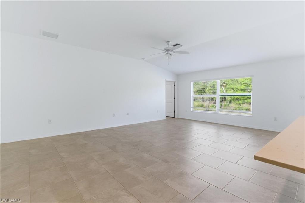 3911 Treasure Oak Way Property Photo 4
