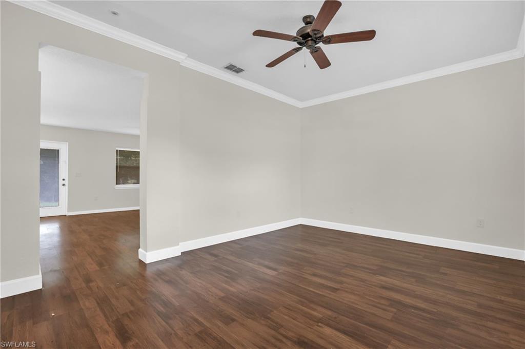 1090 Parnell Ct Property Photo 4