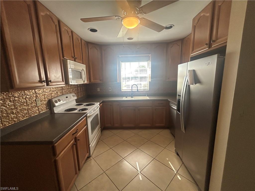 1002 Jolly Rd Property Photo 2
