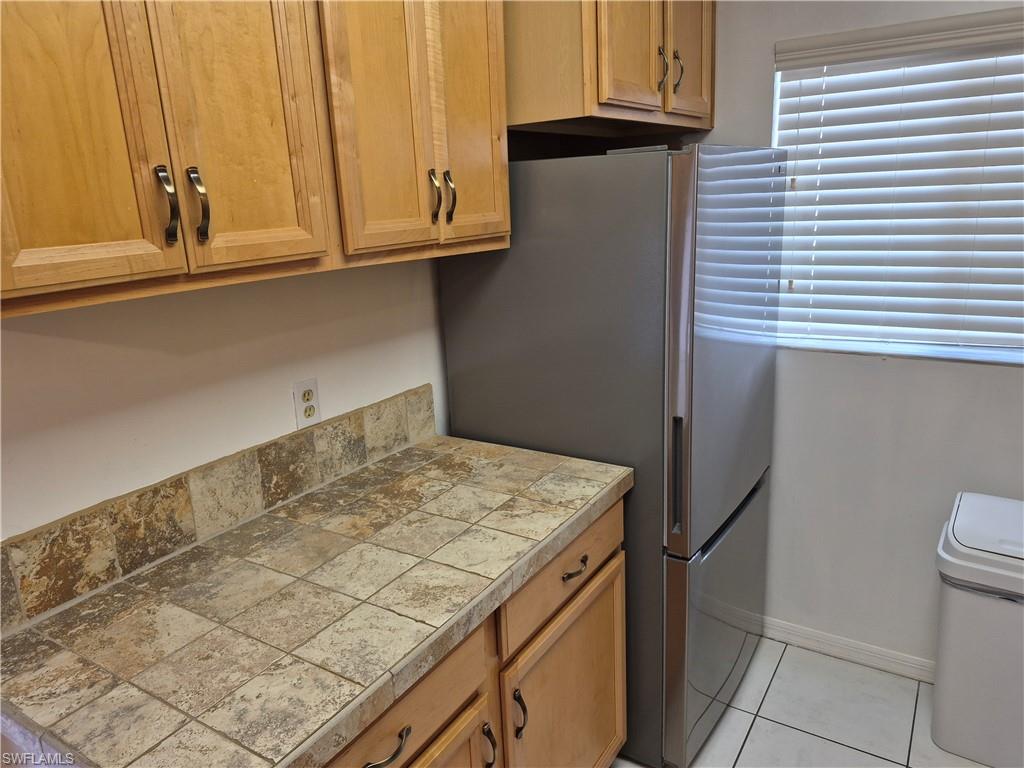 830 Sw 48th Ter 3 Property Photo 5