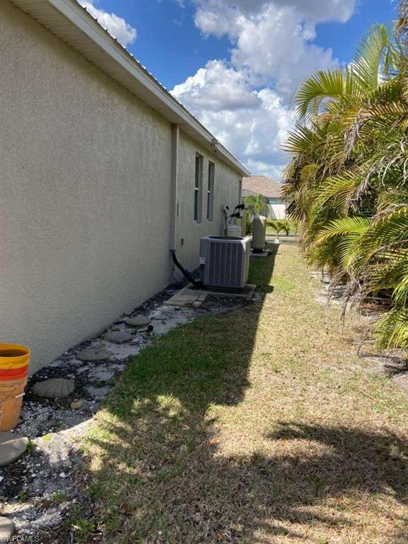 2637 Nw 1st St Property Photo 2