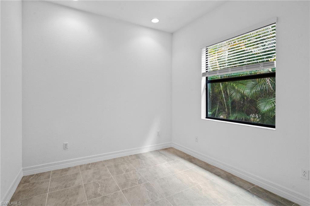 11536 Foxbriar Ln Property Photo 27