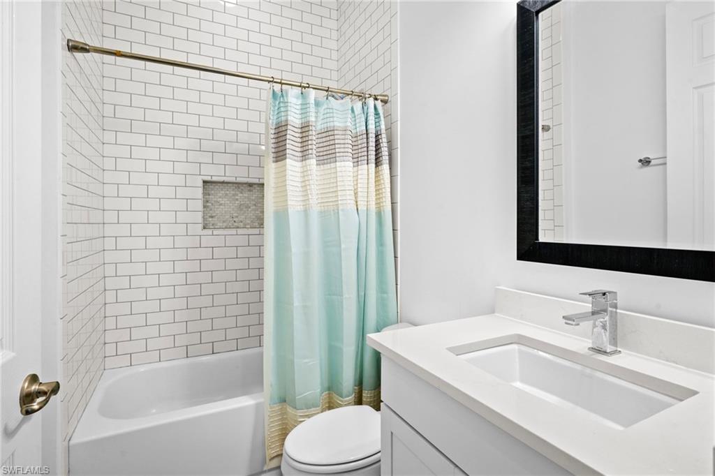 11536 Foxbriar Ln Property Photo 32