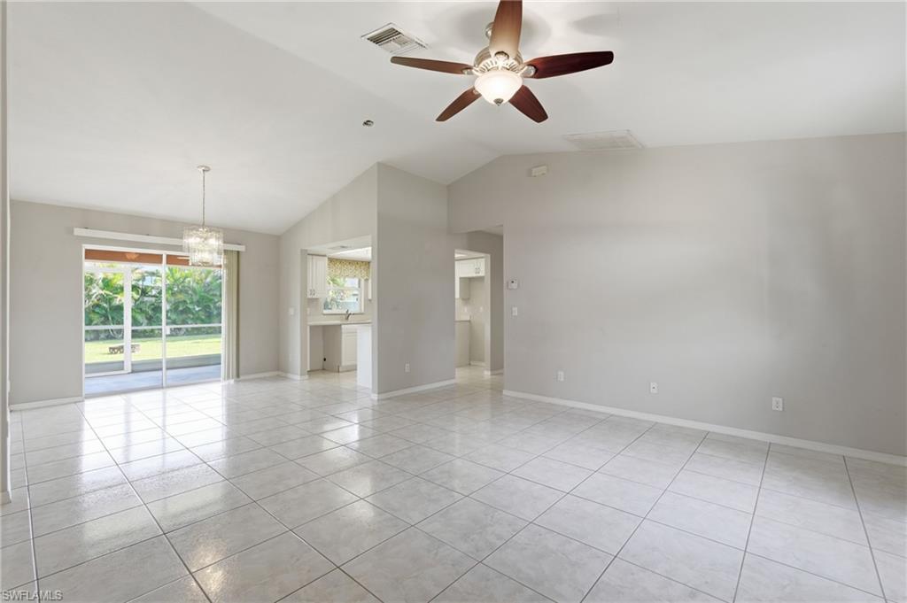 1403 Ne Van Loon Ter Property Photo 17