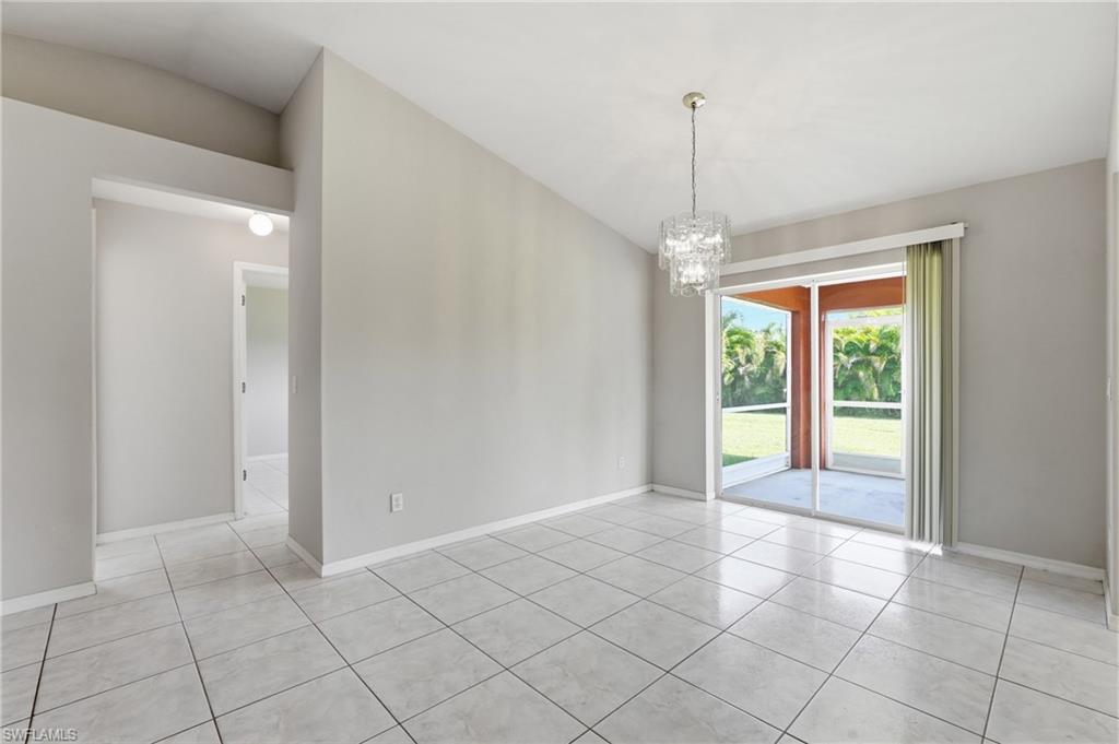 1403 Ne Van Loon Ter Property Photo 18