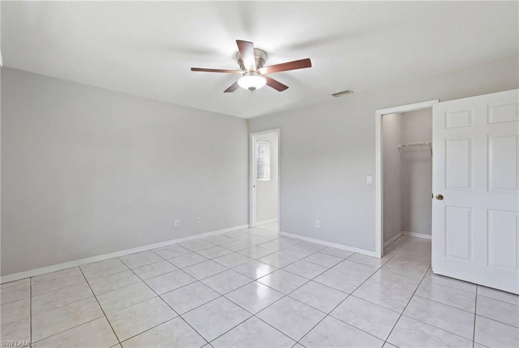 1403 Ne Van Loon Ter Property Photo 26
