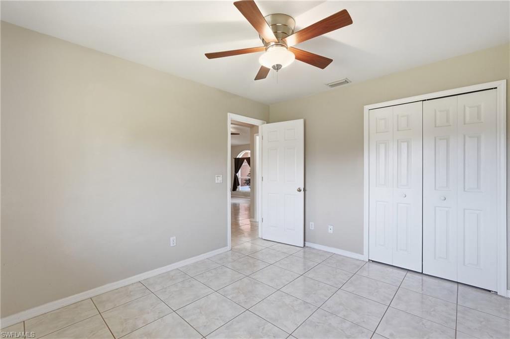 1403 Ne Van Loon Ter Property Photo 31